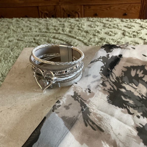 Bohemian Two Tone Bracelet - Picture 4 of 5